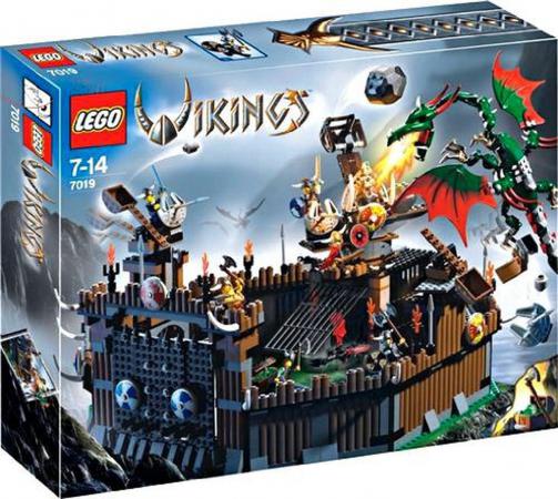 LEGO Viking Fortress against the Fafnir Dragon (7019), huren vanaf €9,50/week