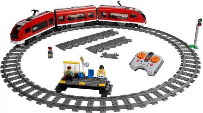LEGO City Passagierstrein (7938), huren vanaf €5,00/week
