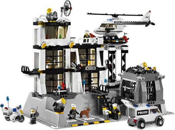 LEGO City Town Police Station (7237), huren vanaf €2,50/week