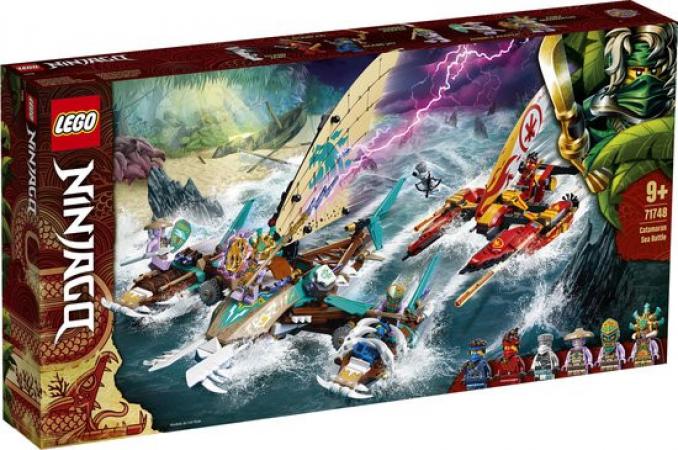LEGO Ninjago Catamaran Zeeslag (71748), huren vanaf €3,75/week